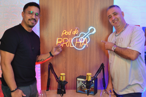 O “Pod do Brilha” chega para invadir os bastidores do mundo do samba e pagode